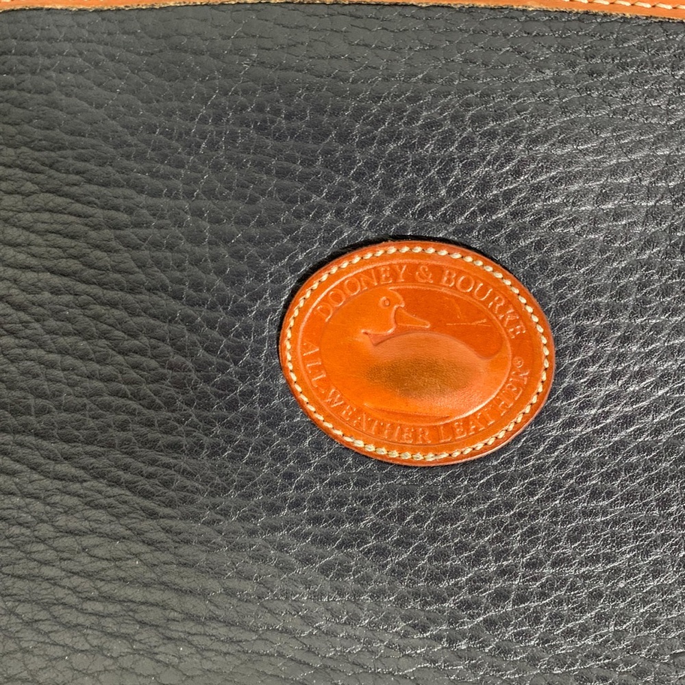 Vintage Dooney & Bourke Crossbody Handbag - Picture 5 of 6